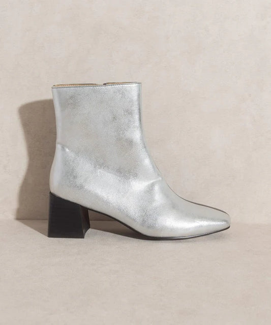 The Georgia Silver | Dual Chroma Boots